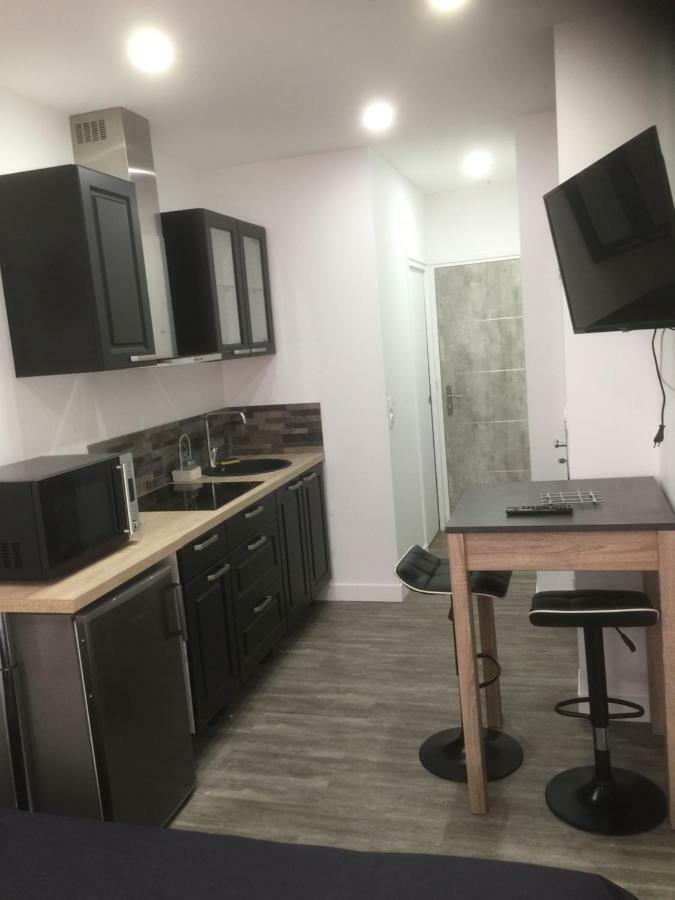 Le Studio De Moliere Montluçon Kültér fotó